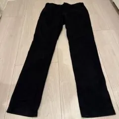ブラック チノパン　ユニクロ