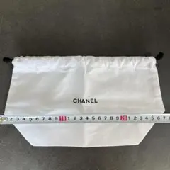 CHANEL ホワイトポーチ 巾着