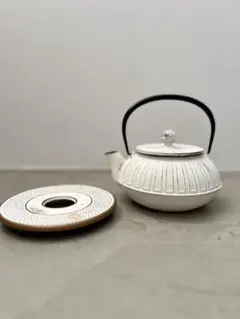 Item thumbnail for item bec9aa84-8f64-417a-8b8e-3a4497ca28a4