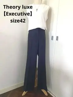 美品theory luxe 【executiveライン】ネイビー ワイドパンツ