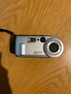 ジャンク SONYcyber-shot DSC-P8 - メルカリ