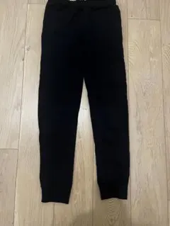 黒　パンツ 150