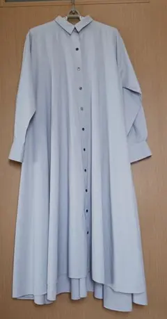 ミズイロインド　フレアシャツワンピース　グレー