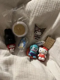 ガチャガチャ　7個セット サンリオ　他