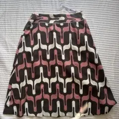 9号サイズ　幾何学模様　ブラウンピンク　フレアスカート