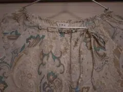 ine ワンピース　ペイズリー柄
