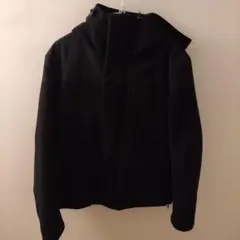 ブラックフード付きジャケット