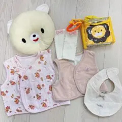 【ベビーグッズ☆】ベビー枕　ベスト　スタイ　レッグウォーマー　布絵本