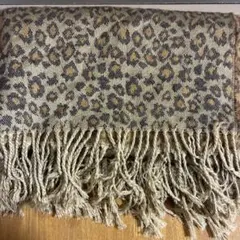 ヒョウ柄フリンジストール