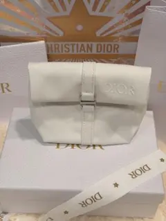 Diorディオール2026新春ノベルティポーチ　白