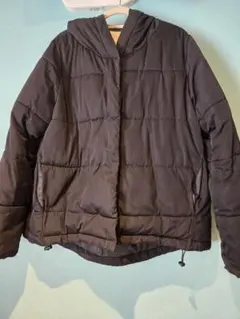 【アースミュージック&エコロジー】フード付き黒ダウンジャケット