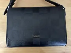 BLACK LABEL CRESTBRIDGE サコッシュ ブラックのサムネイル