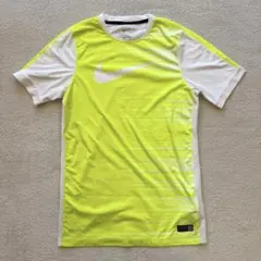 【Nike】DRI-FIT 半袖シャツ　Mサイズのサムネイル