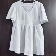 ホワイト Vネック 半袖 ブラウス ペプラム SHEINのサムネイル