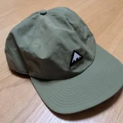 BURTON オリーブ色 ナイロンキャップ