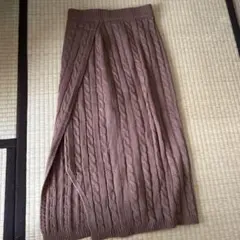 ケーブル編みピンクブラウンニットスカート