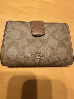 訳あり COACH 二つ折り財布 シグネチャー柄