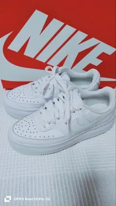 NIKE コートビジョンアルタ 白 レディース 23cm