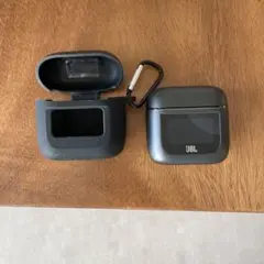 JBL tour pro2 のブラックです。（ケースのみ）ケースカバーあります