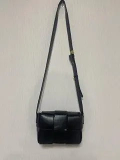 新品未使用　ブラックパッチワークショルダーバッグ