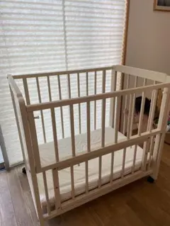 キンタロー　木製　ホワイト　ベビーベッドのサムネイル