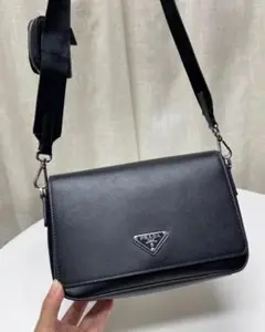 極美品✨PRADA プラダ スマホショルダーバッグ 極美品 プラダ スマホ ショルダーバッグ 三角ロゴ ブラッシュド