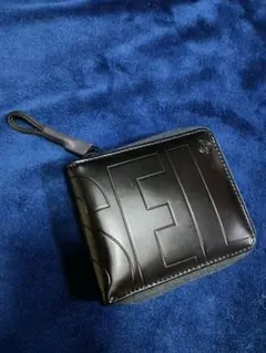 【現行美品】DIESEL 二つ折り財布　レザー　牛革　ビックロゴ　オーバルD 黒 現行美品】DIESEL 二つ折り財布 レザー 牛革 ビックロゴ