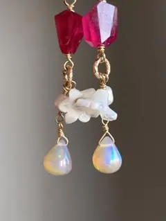 エチオピアドロップオパール、白蝶貝AAA、ルビーの春ピアス14kgf