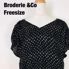 Broderie &Co ノースリーブ ひざ丈ワンピース 新品タグ付き J8