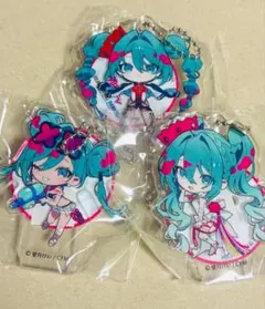 初音ミク レーシングミク アクリル キーチェーン　2025ver. ②