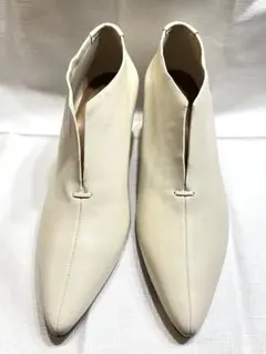 Item thumbnail for item 9dd29a3b-7080-4e0a-a342-3aeda38bf324