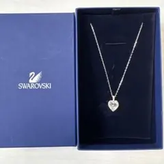美品！SWAROVSKI スワロフスキー ハートモチーフ ネックレス シルバー