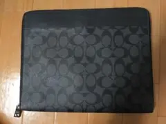 COACH 黒 モノグラム クラッチバッグ
