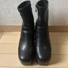 アタガール　厚底ショートブーツ