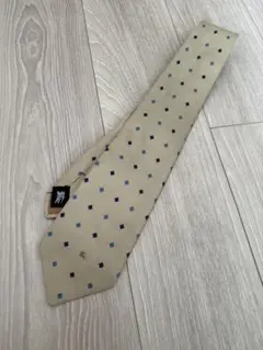 Burberry ベージュ ドット柄 ネクタイ　100%シルク