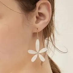 ピアス ゴールド 花 韓国 オルチャン