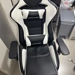 美品AKRacing WOLF ゲーミングチェア ホワイト 梱包・発送たのメル便 