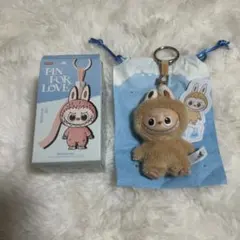 POPMART PIN FOR LOVE イニシャルS ラブブ