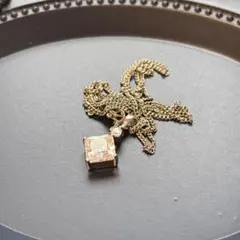 立方体 クリスタル ペンダント ネックレス シルバー