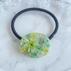 4214】オカメインコ ヘアゴム ハンドメイドレジンヘアゴム 蝶型 緑の