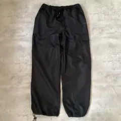 FILA フィラ　パンツ　ワークパンツ　ナイロンパンツ　ブラック　黒のサムネイル