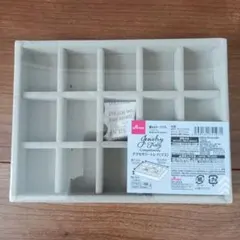 DAISO アクセサリートレイ マス 重なるケース