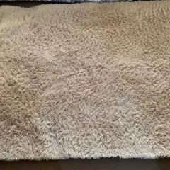 ベージュ フワフワラグ 滑り止め付き