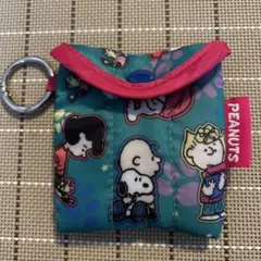 スヌーピー PEANUTS カラビナ付きミニポーチ　PLAZA