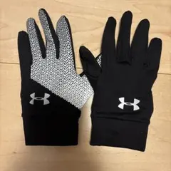 UNDER ARMOUR キッズ　グローブ 手袋 黒のサムネイル