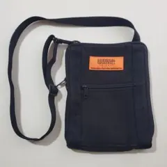 UNIVERSAL OVERALL ブラック サコッシュ