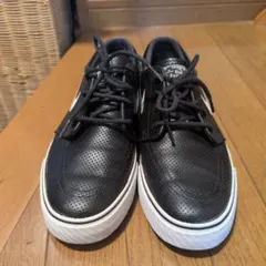 NIKE　ステファンジャノスキ
