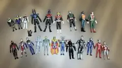 金*城様 仮面ライダー、ウルトラマン、ソフビまとめ売り22体