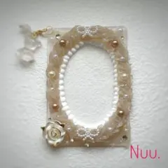 37⋈﻿ホイップデコ⋈﻿トレカケース⋈﻿ベージュ×ホワイト⋈﻿