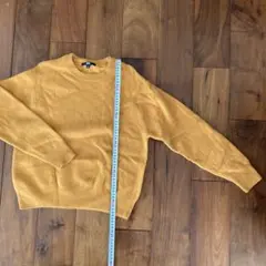 ユニクロ　レディース　マスタード色 長袖ニットセーター